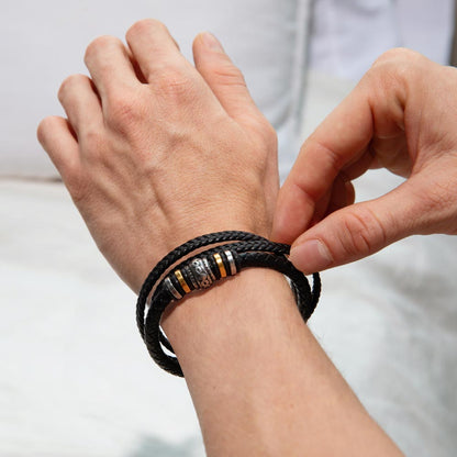 𝐋𝐞𝐚𝐭𝐡𝐞𝐫 𝐁𝐫𝐚𝐜𝐞𝐥𝐞𝐭 𝐟𝐨𝐫 𝐌𝐞𝐧 Birthday Valentine's Day Gifts for Son Grandson Boyfriend Husband Dad Brother Multi-Layer Braided Leather Bracelet with Clasp Black Inspirational Bracelet For Men